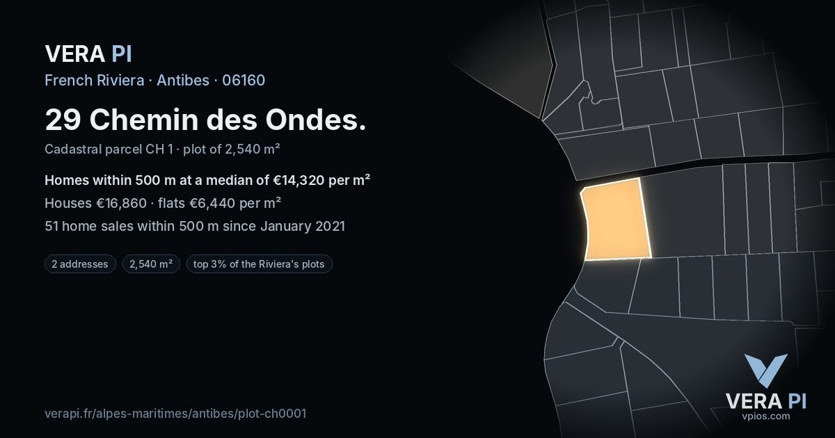 29 Chemin des Ondes, Antibes at night – the plot lit, the parcels around coloured by the prices near them