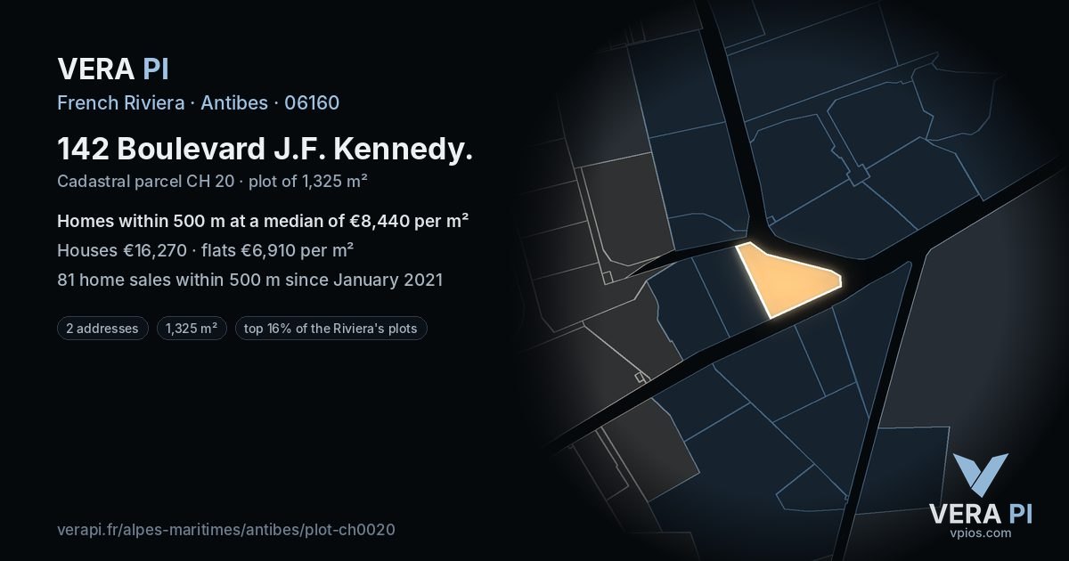 142 Boulevard J.F. Kennedy, Antibes at night – the plot lit, the parcels around coloured by the prices near them