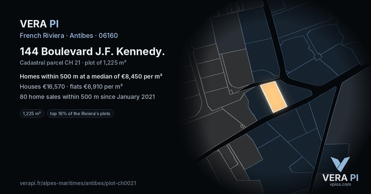 144 Boulevard J.F. Kennedy, Antibes at night – the plot lit, the parcels around coloured by the prices near them