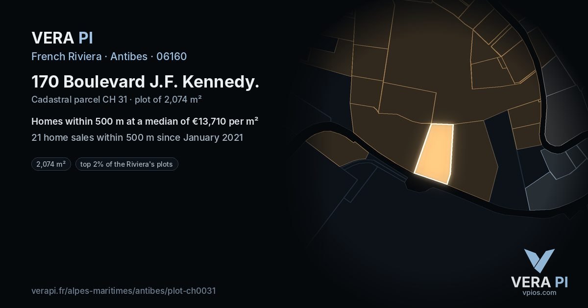 170 Boulevard J.F. Kennedy, Antibes at night – the plot lit, the parcels around coloured by the prices near them