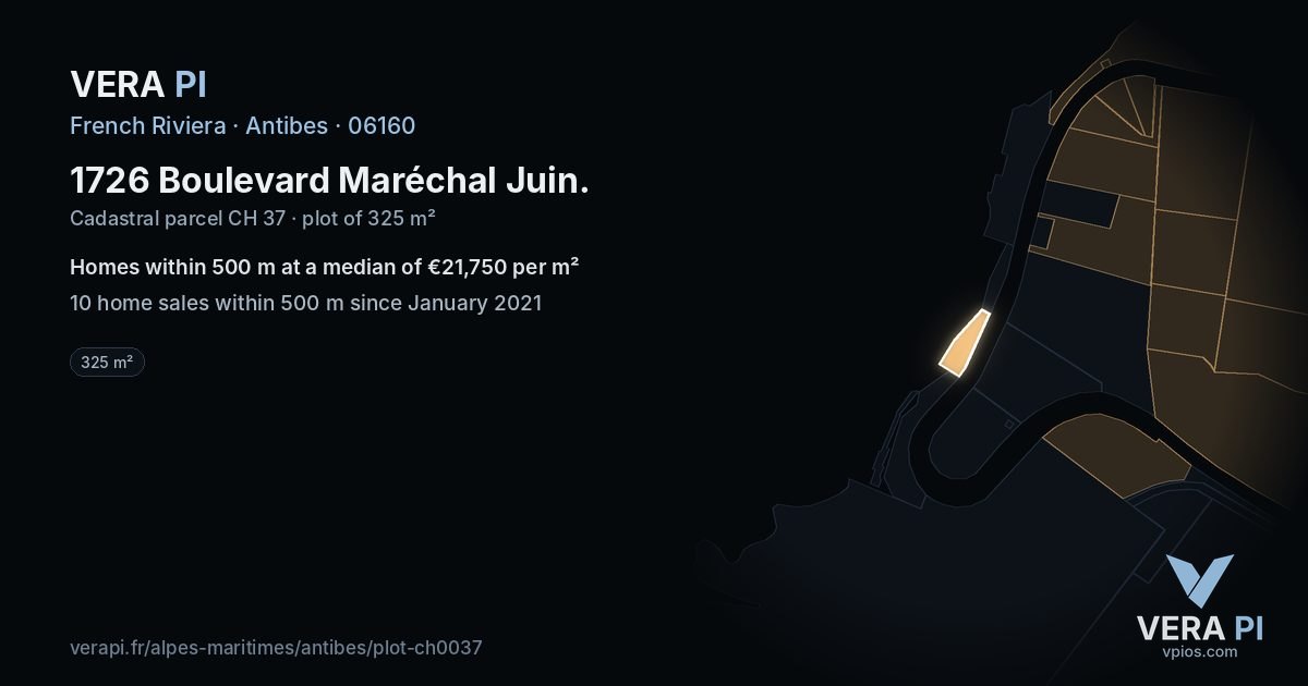 1726 Boulevard Maréchal Juin, Antibes at night – the plot lit, the parcels around coloured by the prices near them