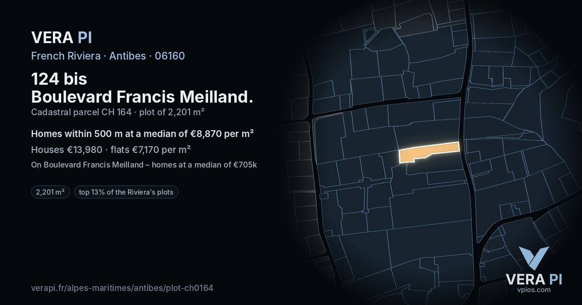 124 bis Boulevard Francis Meilland, Antibes at night – the plot lit, the parcels around coloured by the prices near them