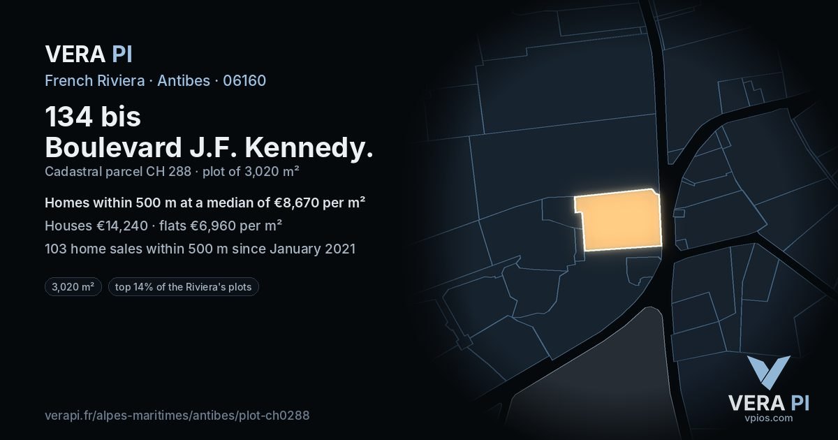 134 bis Boulevard J.F. Kennedy, Antibes at night – the plot lit, the parcels around coloured by the prices near them