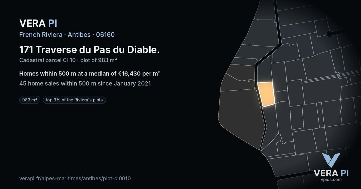 171 Traverse du Pas du Diable, Antibes at night – the plot lit, the parcels around coloured by the prices near them