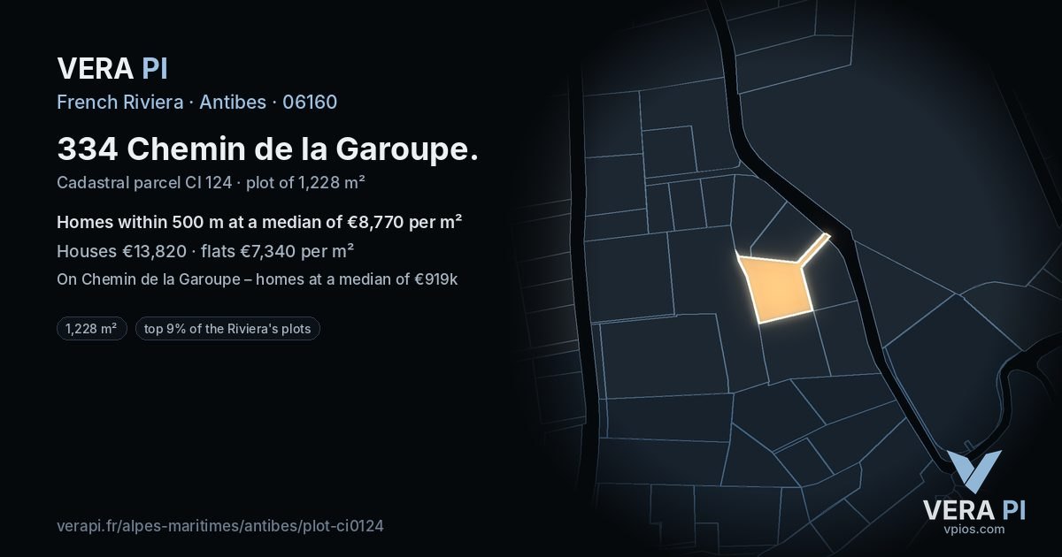 334 Chemin de la Garoupe, Antibes at night – the plot lit, the parcels around coloured by the prices near them