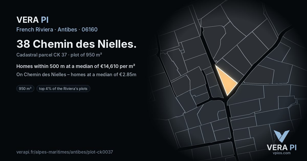 38 Chemin des Nielles, Antibes at night – the plot lit, the parcels around coloured by the prices near them