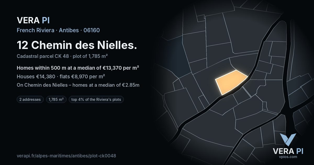12 Chemin des Nielles, Antibes at night – the plot lit, the parcels around coloured by the prices near them