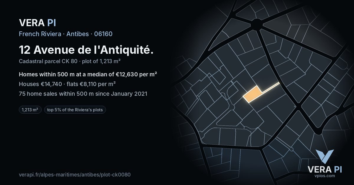 12 Avenue de l'Antiquité, Antibes at night – the plot lit, the parcels around coloured by the prices near them
