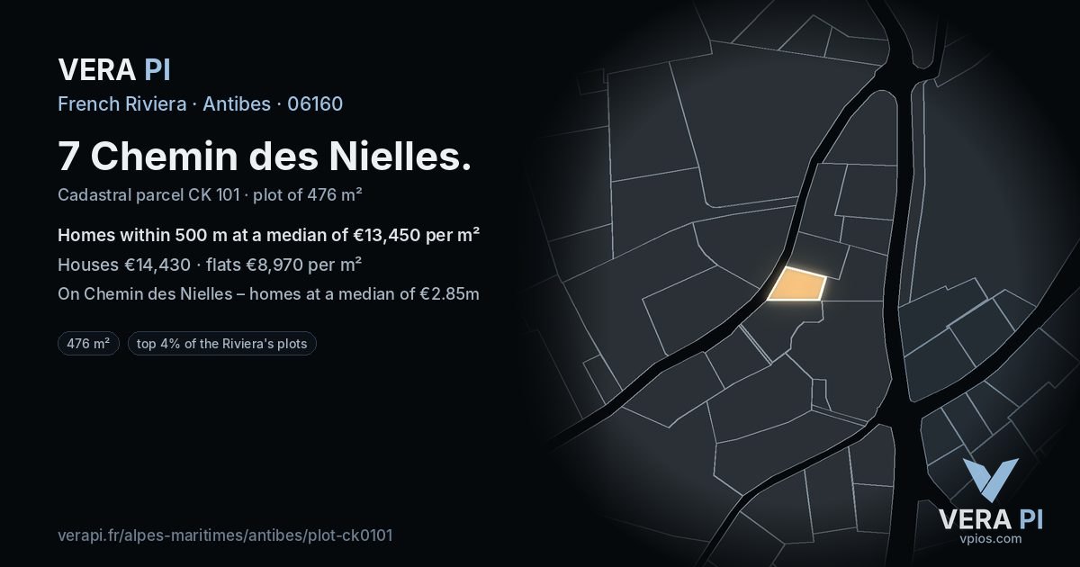 7 Chemin des Nielles, Antibes at night – the plot lit, the parcels around coloured by the prices near them