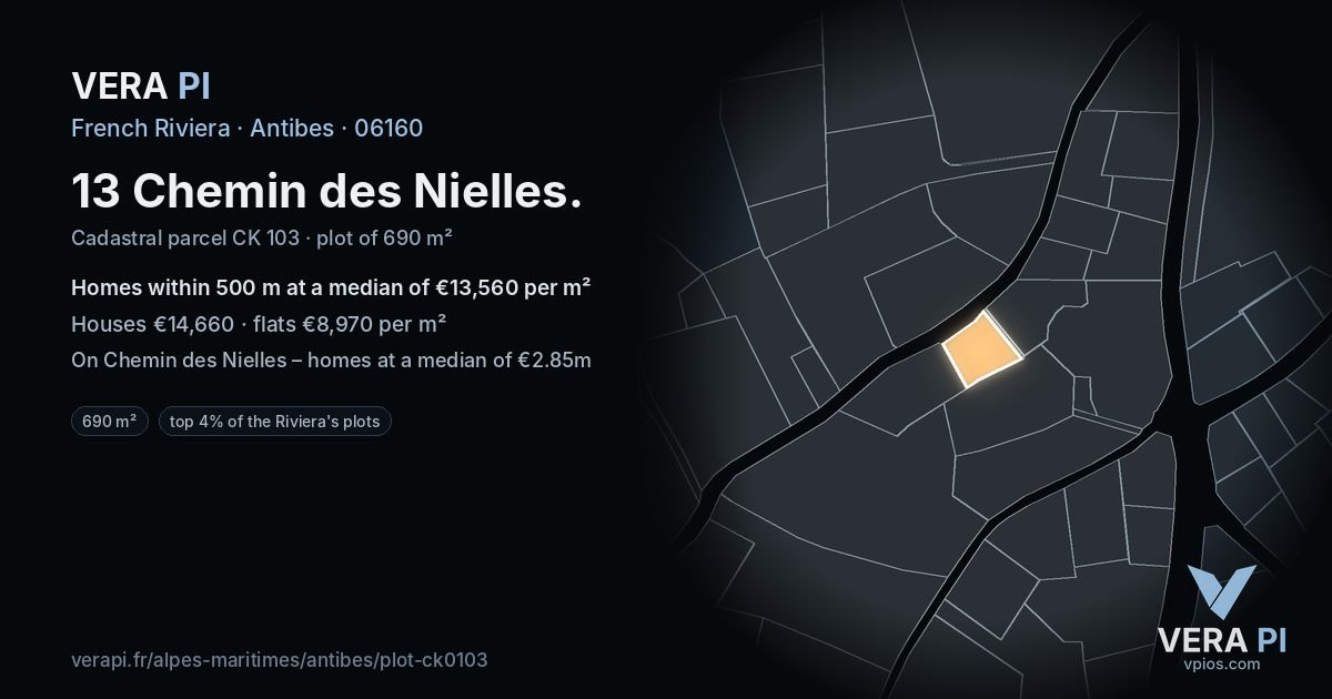 13 Chemin des Nielles, Antibes at night – the plot lit, the parcels around coloured by the prices near them