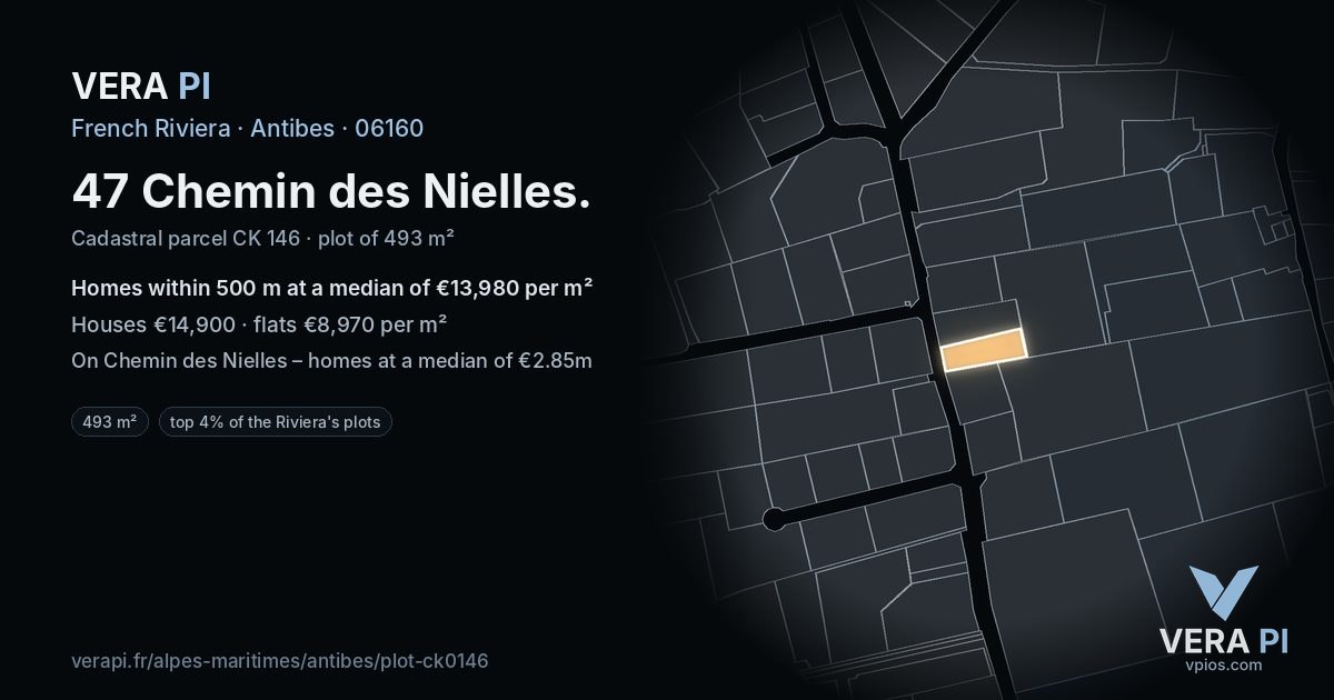 47 Chemin des Nielles, Antibes at night – the plot lit, the parcels around coloured by the prices near them