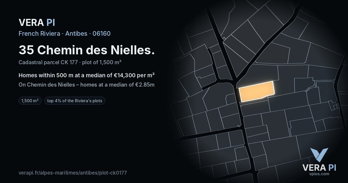 35 Chemin des Nielles, Antibes at night – the plot lit, the parcels around coloured by the prices near them