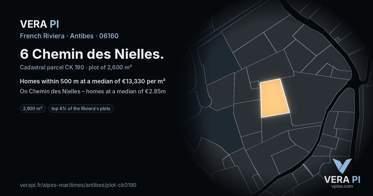 6 Chemin des Nielles, Antibes at night – the plot lit, the parcels around coloured by the prices near them