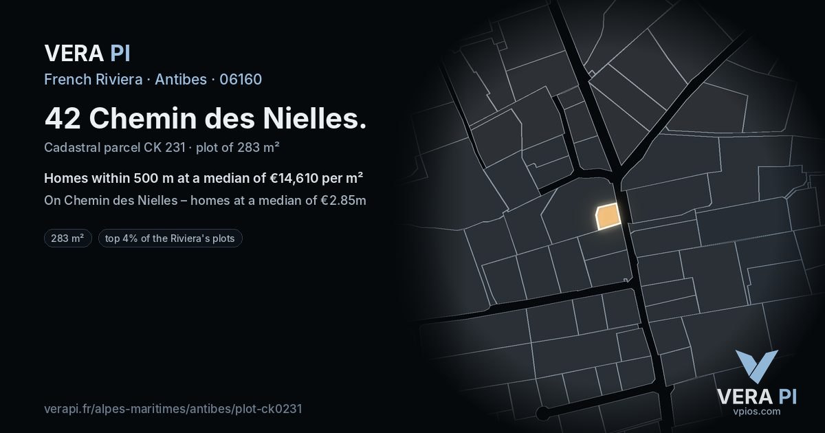 42 Chemin des Nielles, Antibes at night – the plot lit, the parcels around coloured by the prices near them