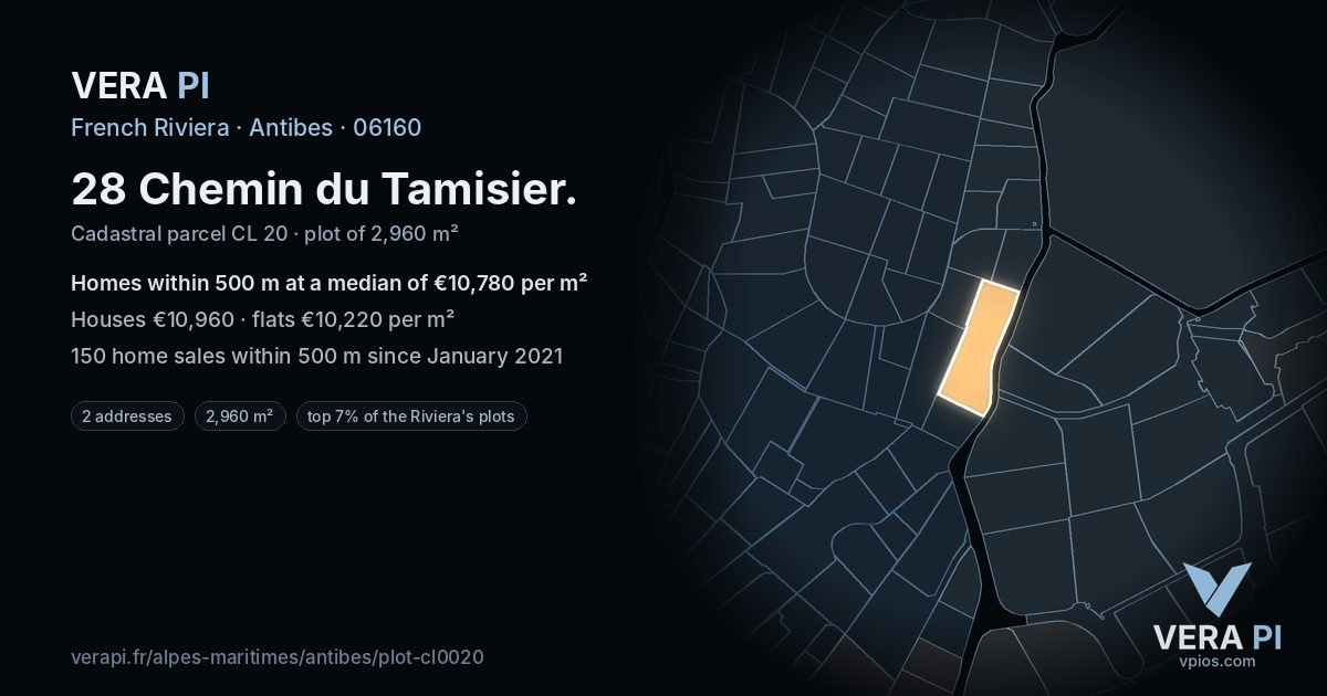 28 Chemin du Tamisier, Antibes at night – the plot lit, the parcels around coloured by the prices near them