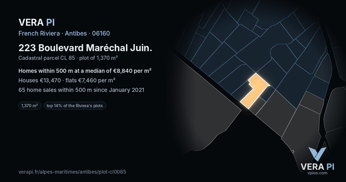 223 Boulevard Maréchal Juin, Antibes at night – the plot lit, the parcels around coloured by the prices near them