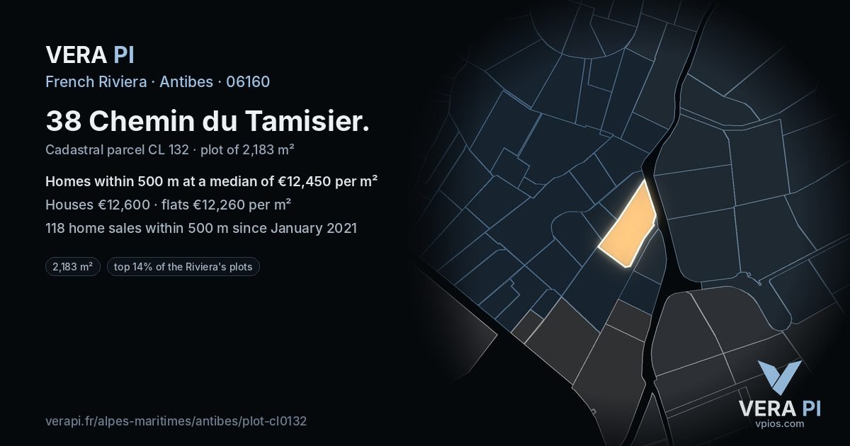 38 Chemin du Tamisier, Antibes at night – the plot lit, the parcels around coloured by the prices near them