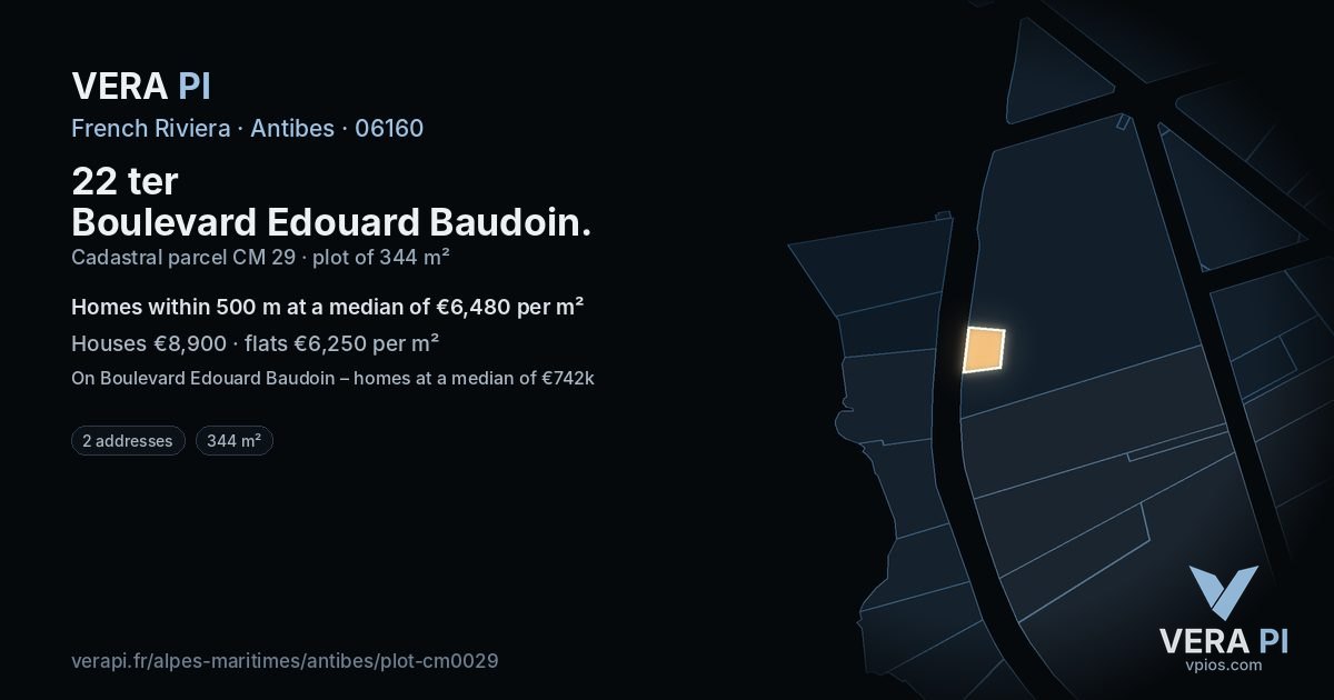 22 ter Boulevard Edouard Baudoin, Antibes at night – the plot lit, the parcels around coloured by the prices near them