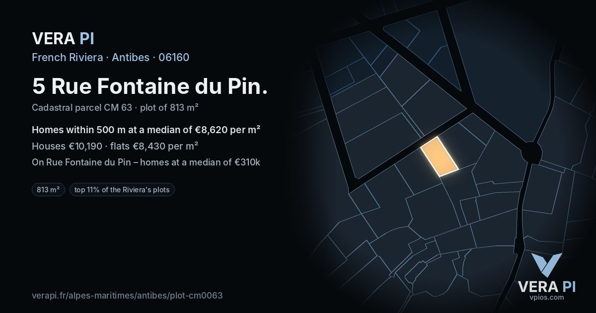 5 Rue Fontaine du Pin, Antibes at night – the plot lit, the parcels around coloured by the prices near them