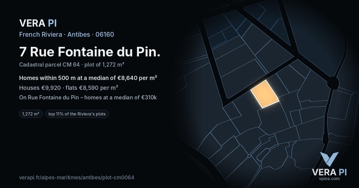 7 Rue Fontaine du Pin, Antibes at night – the plot lit, the parcels around coloured by the prices near them
