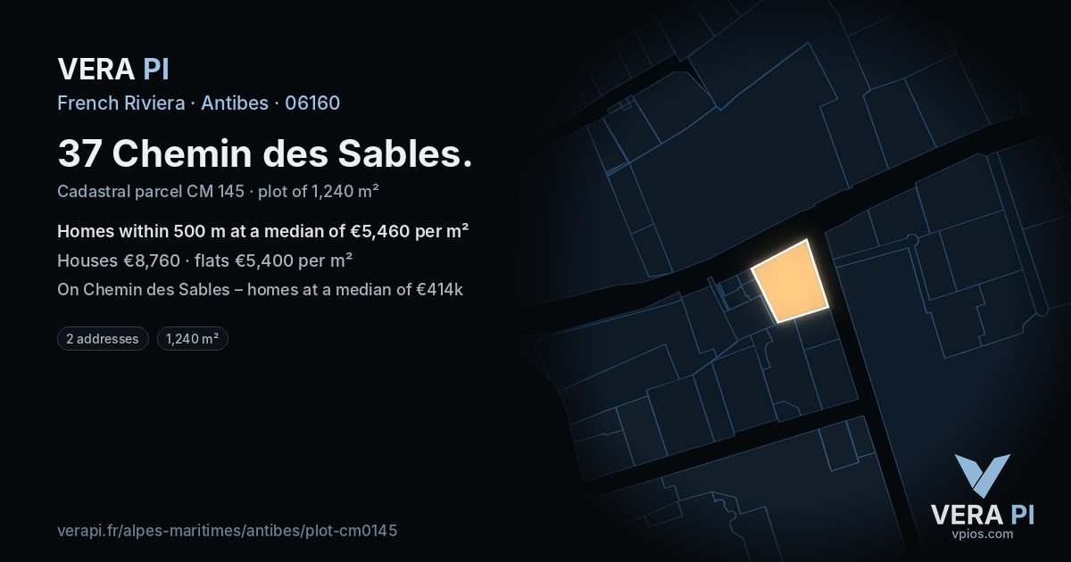 37 Chemin des Sables, Antibes at night – the plot lit, the parcels around coloured by the prices near them