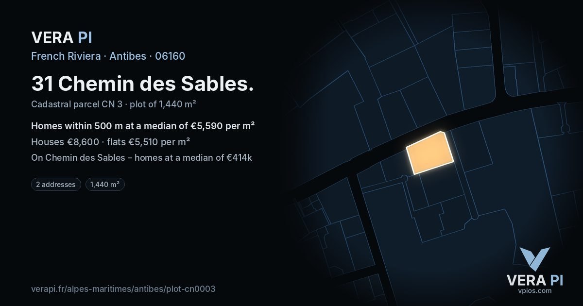 31 Chemin des Sables, Antibes at night – the plot lit, the parcels around coloured by the prices near them