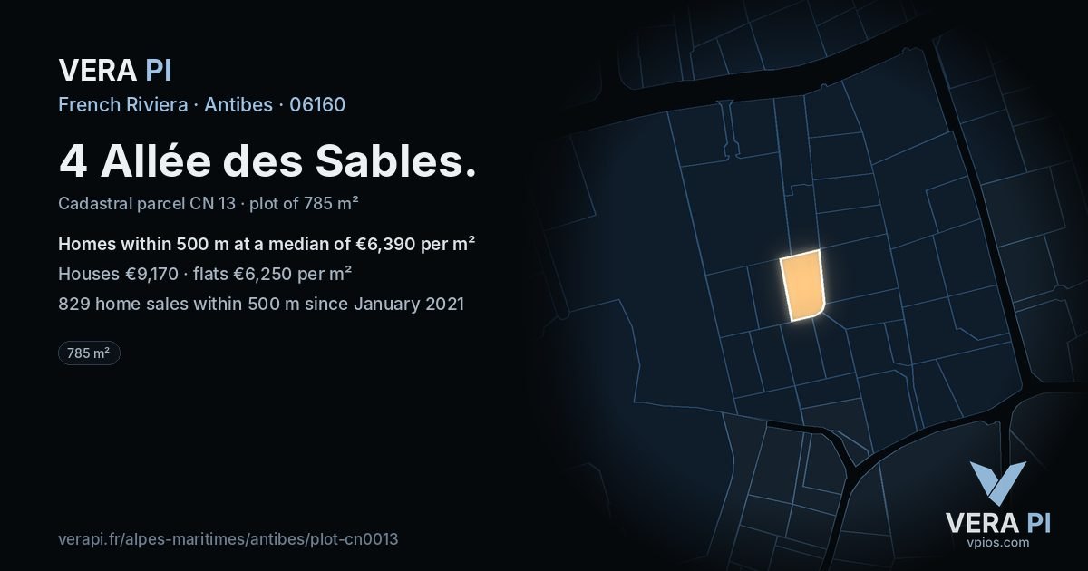 4 Allée des Sables, Antibes at night – the plot lit, the parcels around coloured by the prices near them