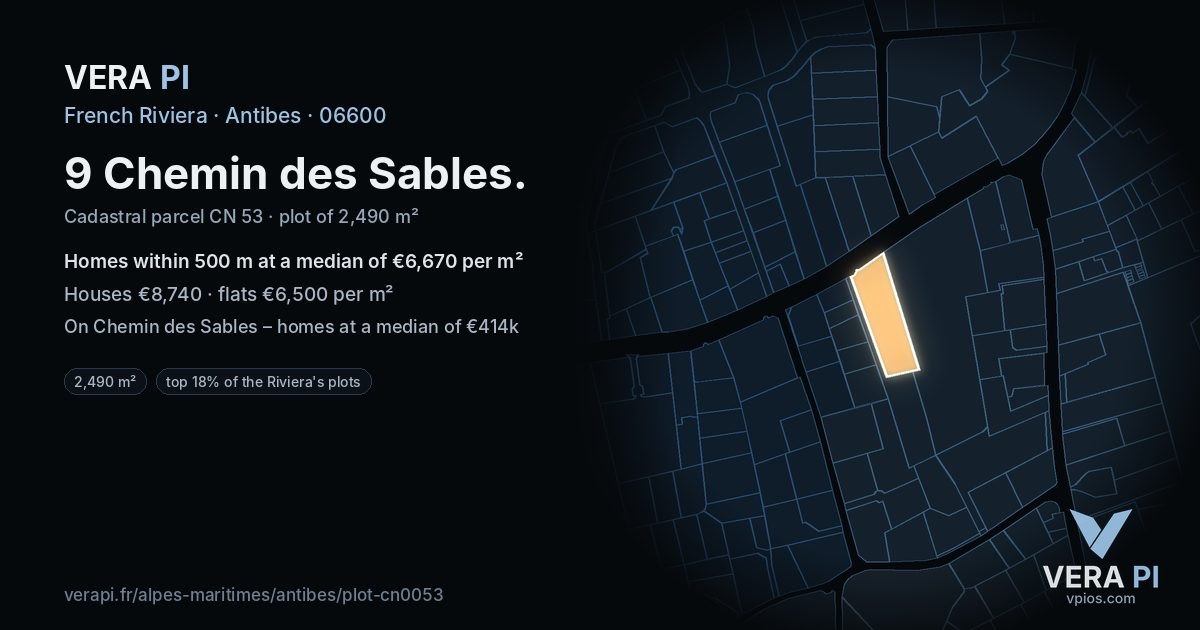 9 Chemin des Sables, Antibes at night – the plot lit, the parcels around coloured by the prices near them