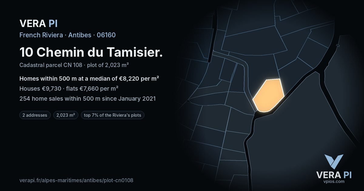 10 Chemin du Tamisier, Antibes at night – the plot lit, the parcels around coloured by the prices near them
