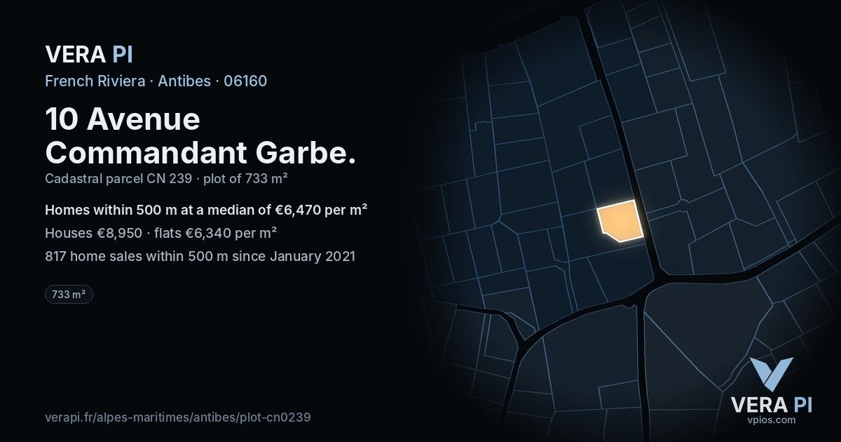 10 Avenue Commandant Garbe, Antibes at night – the plot lit, the parcels around coloured by the prices near them