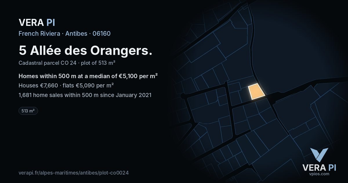 5 Allée des Orangers, Antibes at night – the plot lit, the parcels around coloured by the prices near them