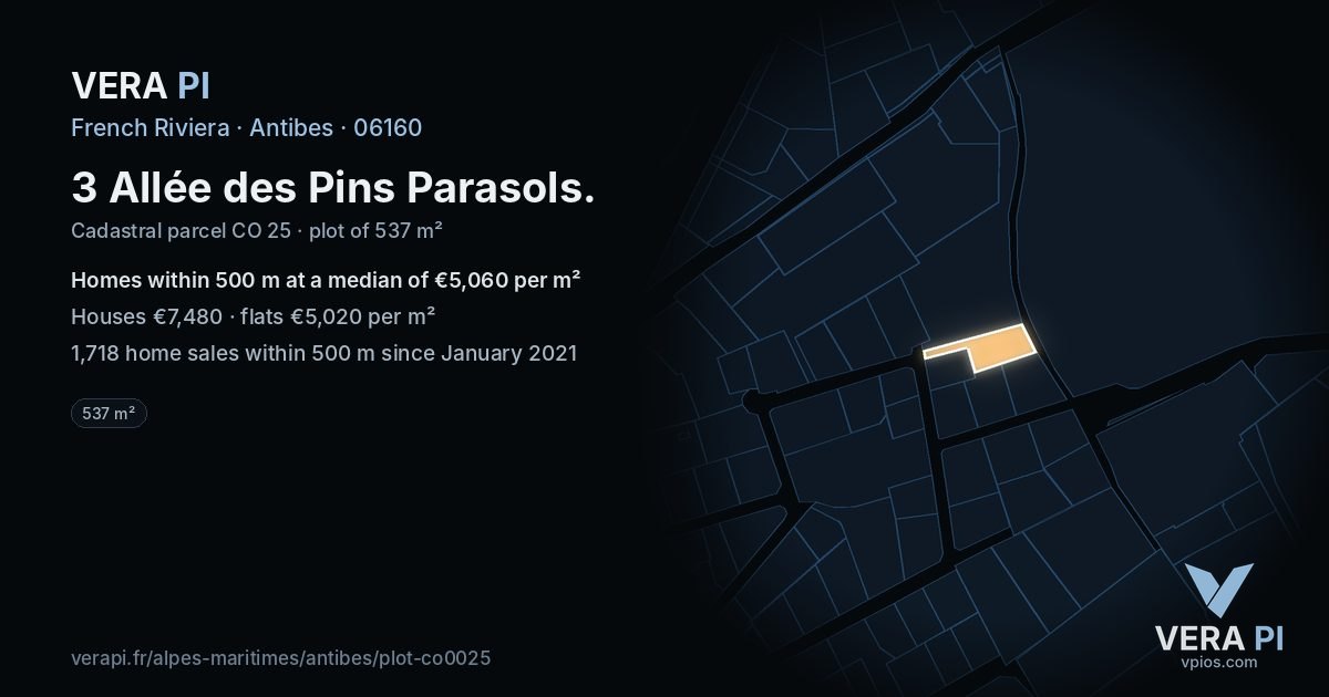 3 Allée des Pins Parasols, Antibes at night – the plot lit, the parcels around coloured by the prices near them