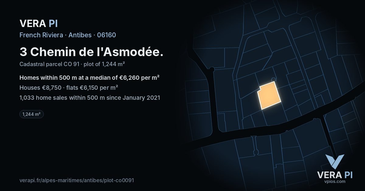 3 Chemin de l'Asmodée, Antibes at night – the plot lit, the parcels around coloured by the prices near them