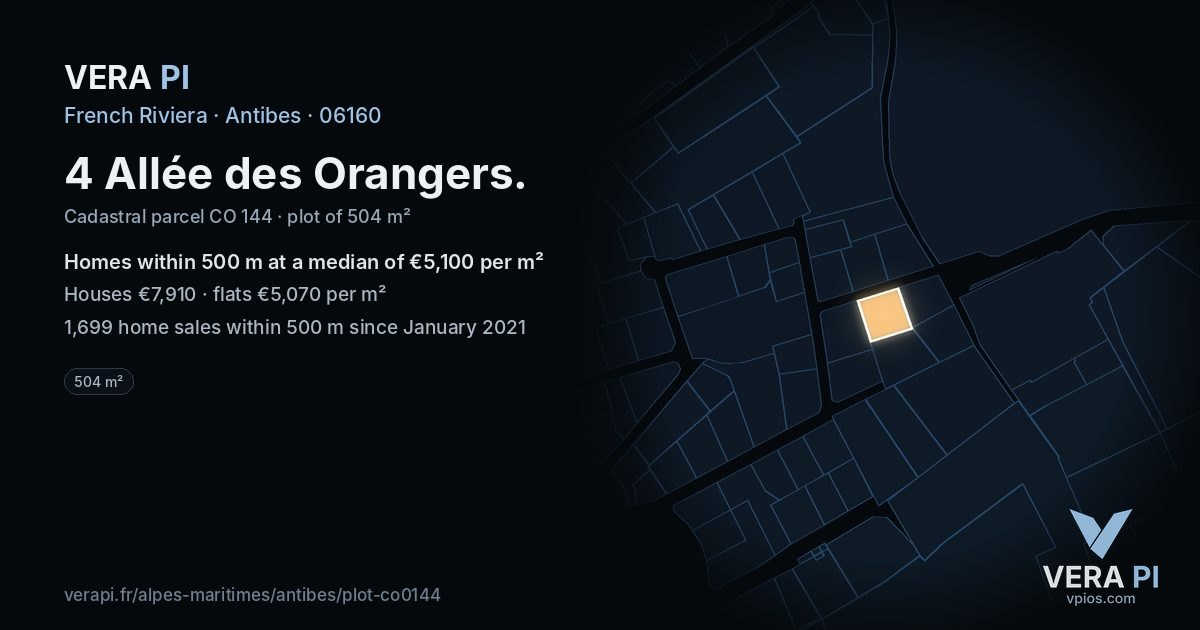 4 Allée des Orangers, Antibes at night – the plot lit, the parcels around coloured by the prices near them