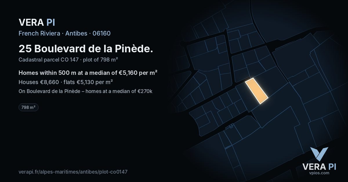 25 Boulevard de la Pinède, Antibes at night – the plot lit, the parcels around coloured by the prices near them