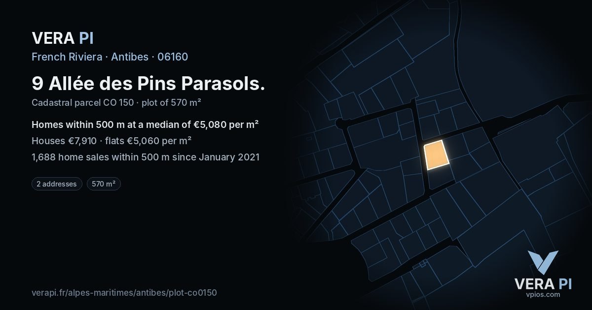 9 Allée des Pins Parasols, Antibes at night – the plot lit, the parcels around coloured by the prices near them