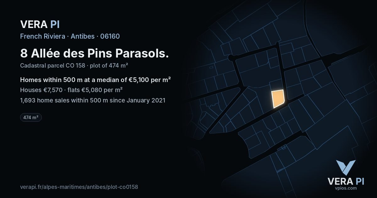 8 Allée des Pins Parasols, Antibes at night – the plot lit, the parcels around coloured by the prices near them