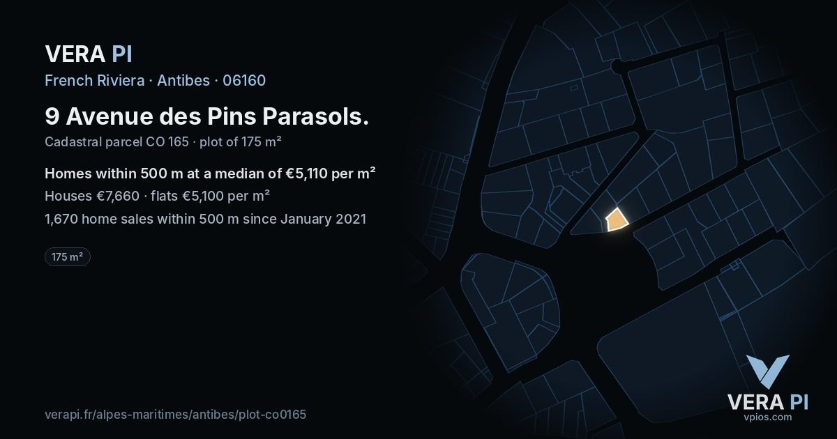 9 Avenue des Pins Parasols, Antibes at night – the plot lit, the parcels around coloured by the prices near them