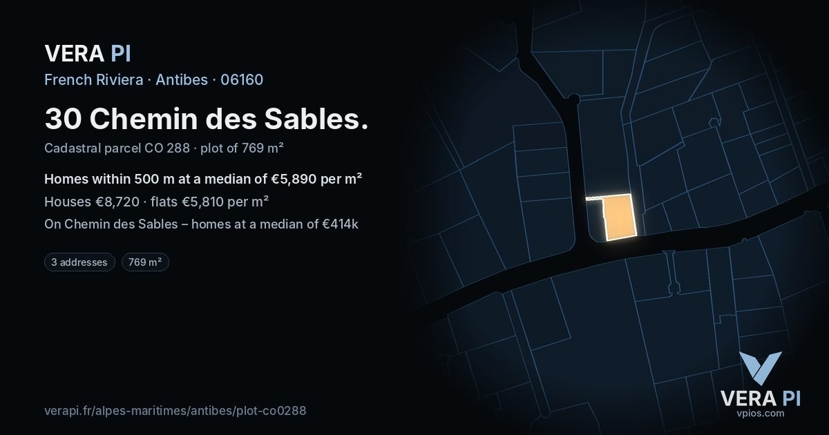 30 Chemin des Sables, Antibes at night – the plot lit, the parcels around coloured by the prices near them