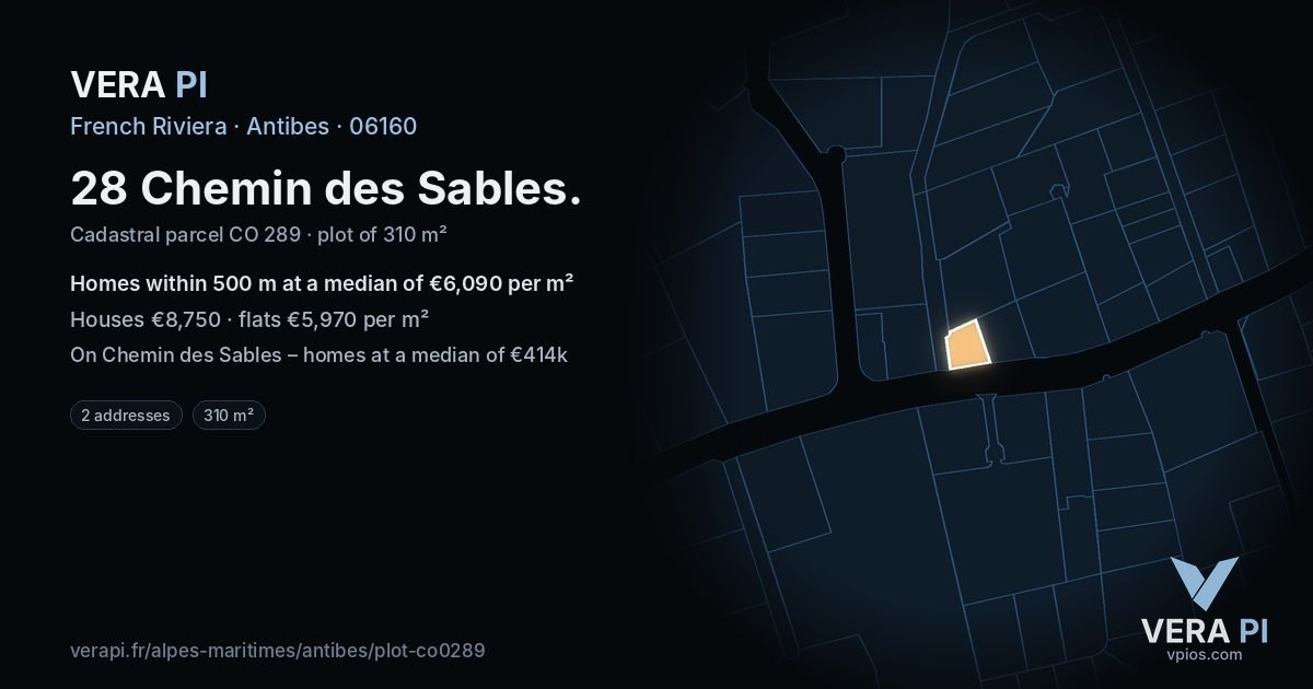28 Chemin des Sables, Antibes at night – the plot lit, the parcels around coloured by the prices near them
