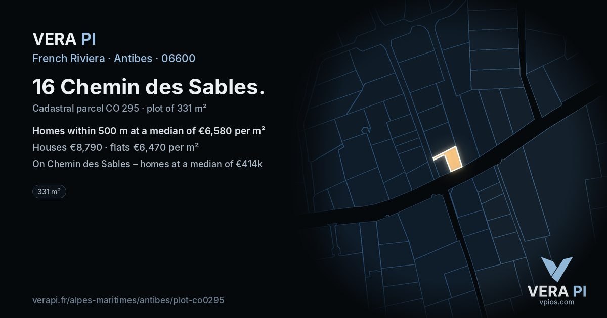 16 Chemin des Sables, Antibes at night – the plot lit, the parcels around coloured by the prices near them