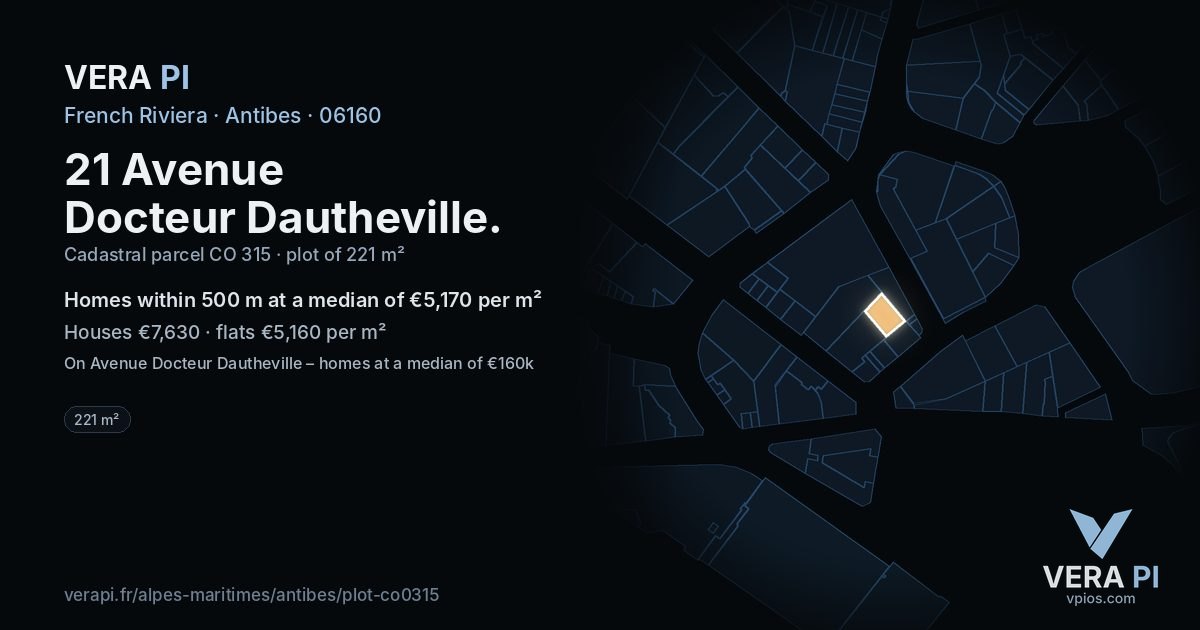 21 Avenue Docteur Dautheville, Antibes at night – the plot lit, the parcels around coloured by the prices near them