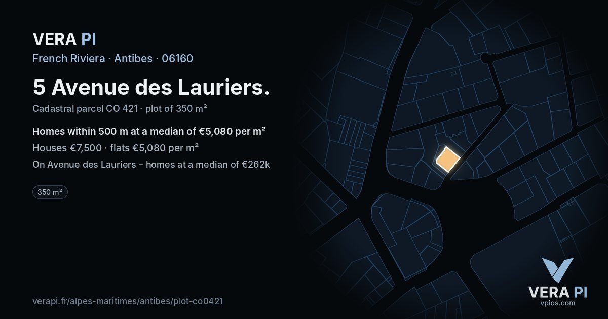 5 Avenue des Lauriers, Antibes at night – the plot lit, the parcels around coloured by the prices near them