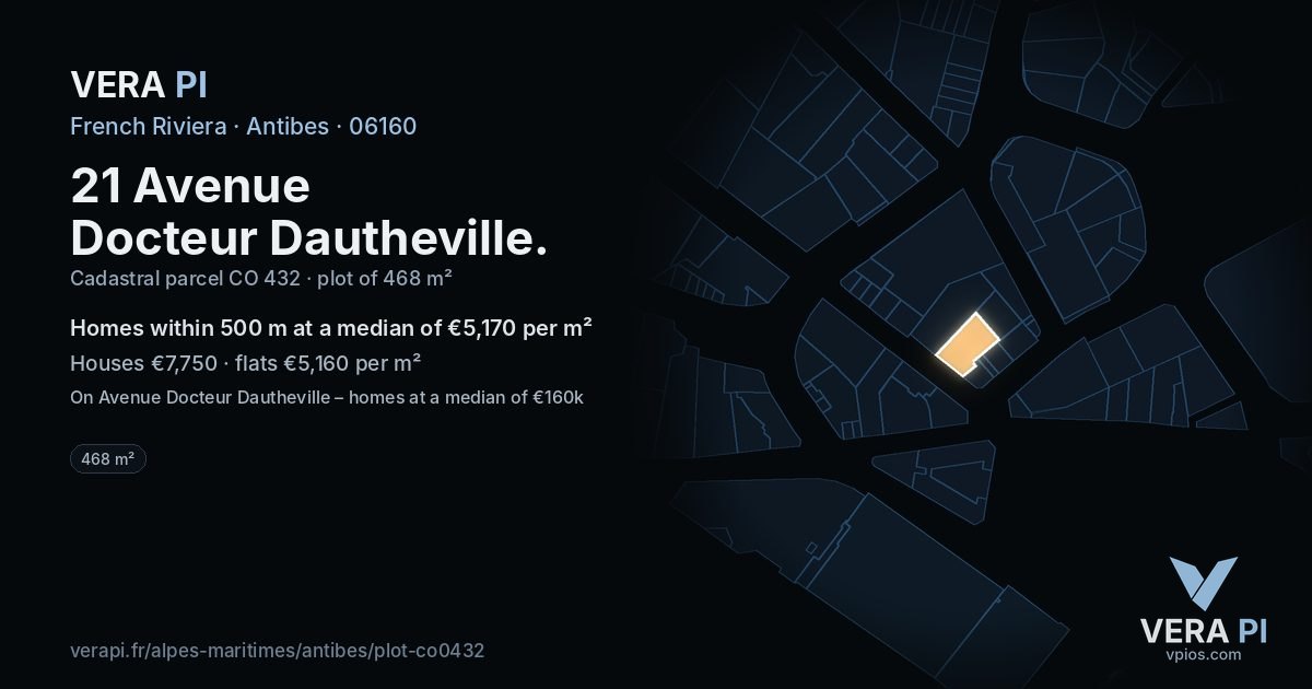 21 Avenue Docteur Dautheville, Antibes at night – the plot lit, the parcels around coloured by the prices near them