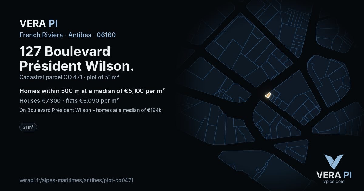 127 Boulevard Président Wilson, Antibes at night – the plot lit, the parcels around coloured by the prices near them