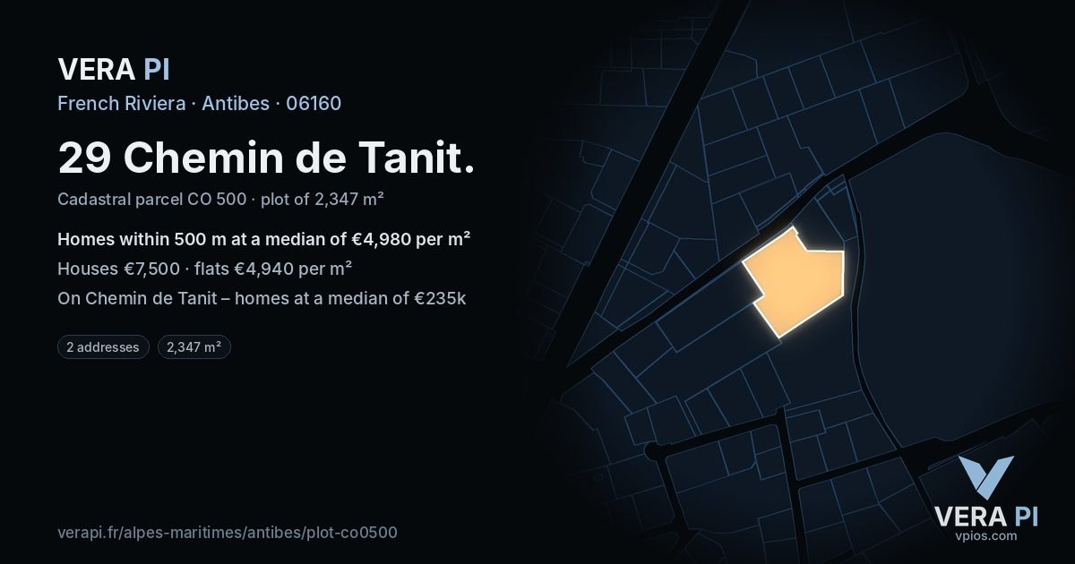 29 Chemin de Tanit, Antibes at night – the plot lit, the parcels around coloured by the prices near them