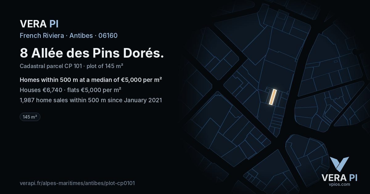 8 Allée des Pins Dorés, Antibes at night – the plot lit, the parcels around coloured by the prices near them