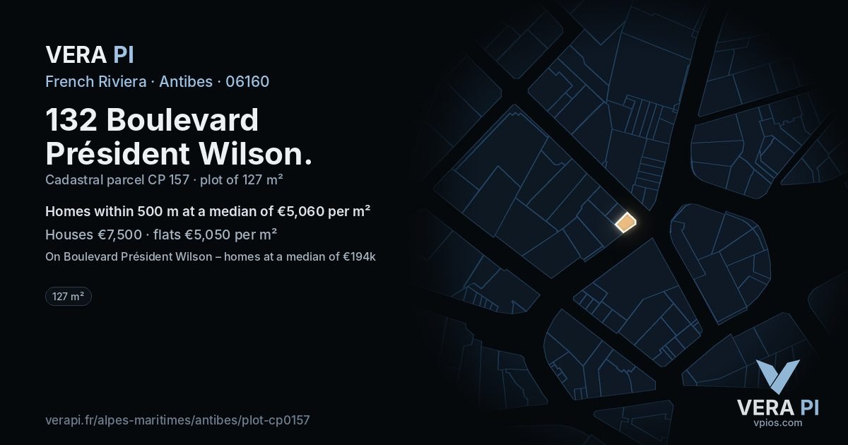 132 Boulevard Président Wilson, Antibes at night – the plot lit, the parcels around coloured by the prices near them