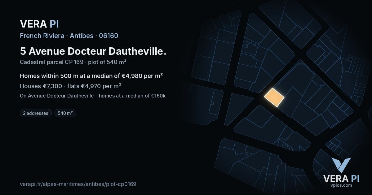 5 Avenue Docteur Dautheville, Antibes at night – the plot lit, the parcels around coloured by the prices near them