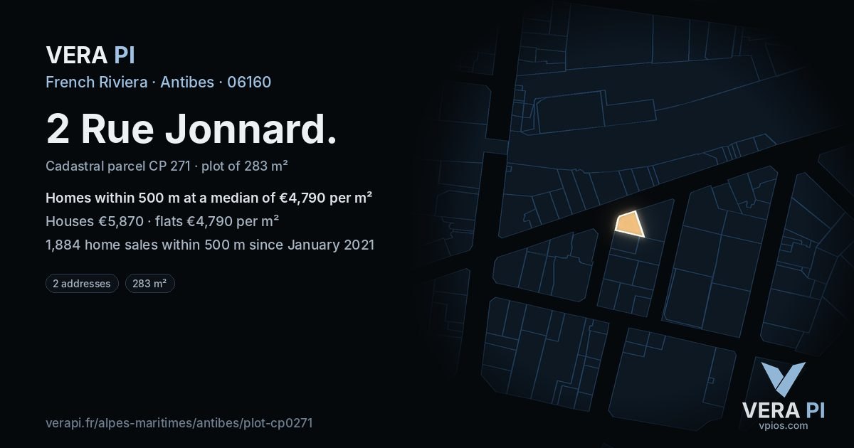 2 Rue Jonnard, Antibes at night – the plot lit, the parcels around coloured by the prices near them